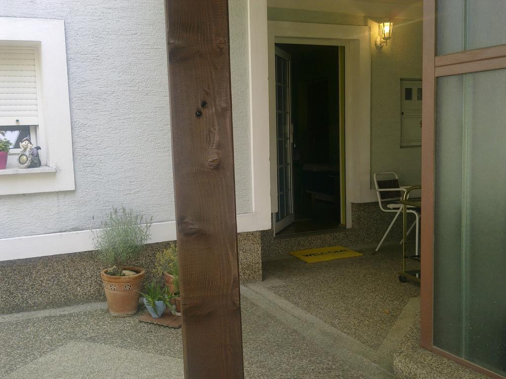 Apartment & Rooms Miboti Samobor Exterior foto